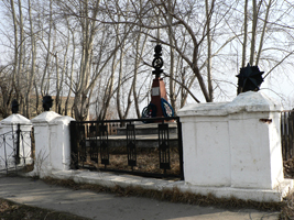 Памятник в селе Большой Куяш